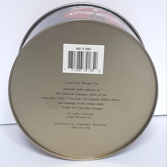 2 Coca-Cola Polar Bear round tins - Picture 4 of 6